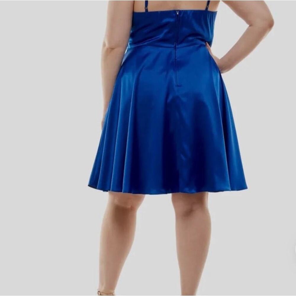 B Darlin Royal Blue Satin Fit & Flare Dress 18W Pockets Prom Wedding Guest - Picture 4 of 12